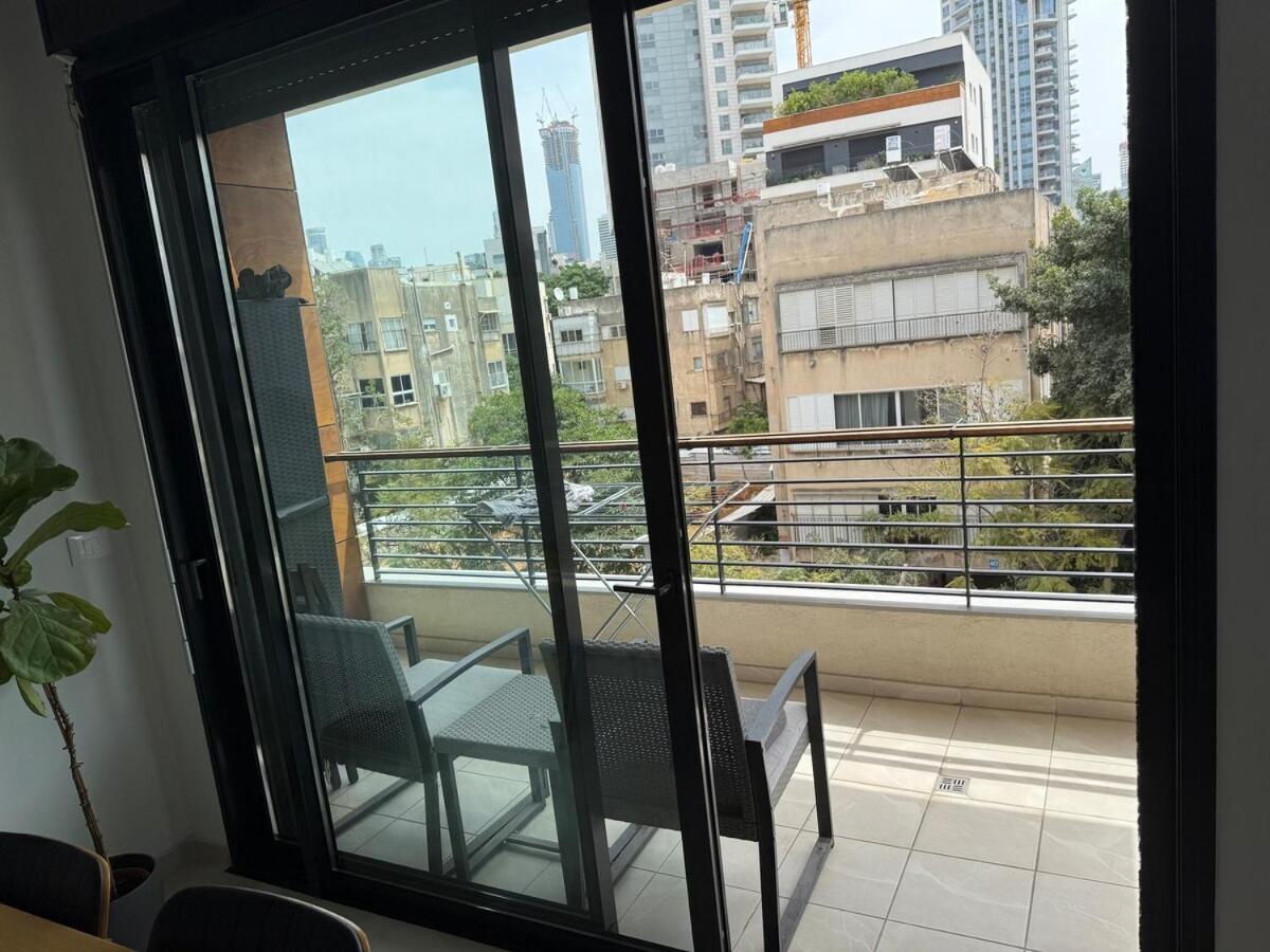Renovated 3 Bedroom With Elevator Parking Balcony And Dimension Tel Aviv