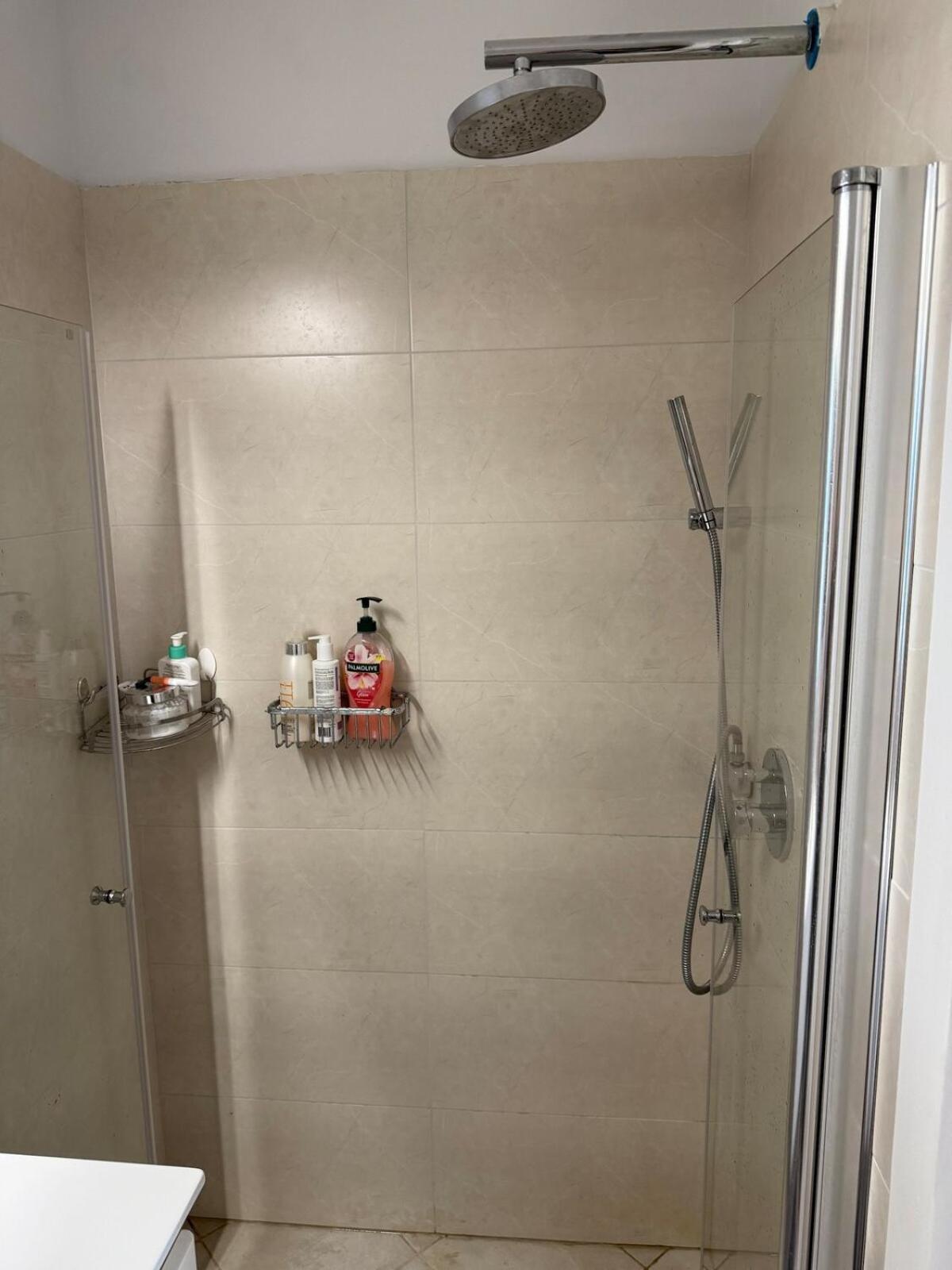 Renovated 3 Bedroom With Elevator Parking Balcony And Dimension Apartment *